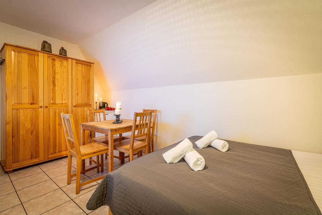 Liberta Inn - Pokoje Goscinne Закопане Екстериор снимка