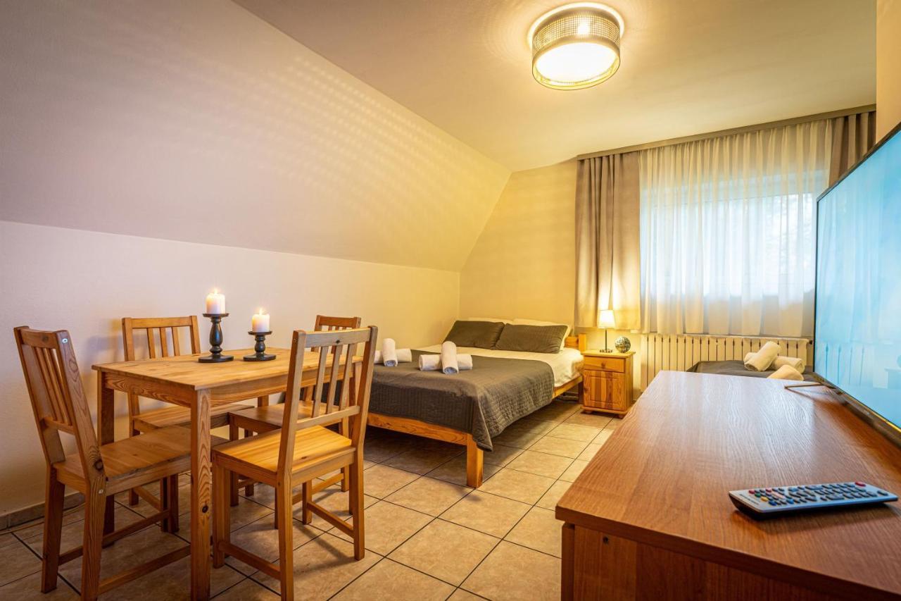 Liberta Inn - Pokoje Goscinne Закопане Екстериор снимка