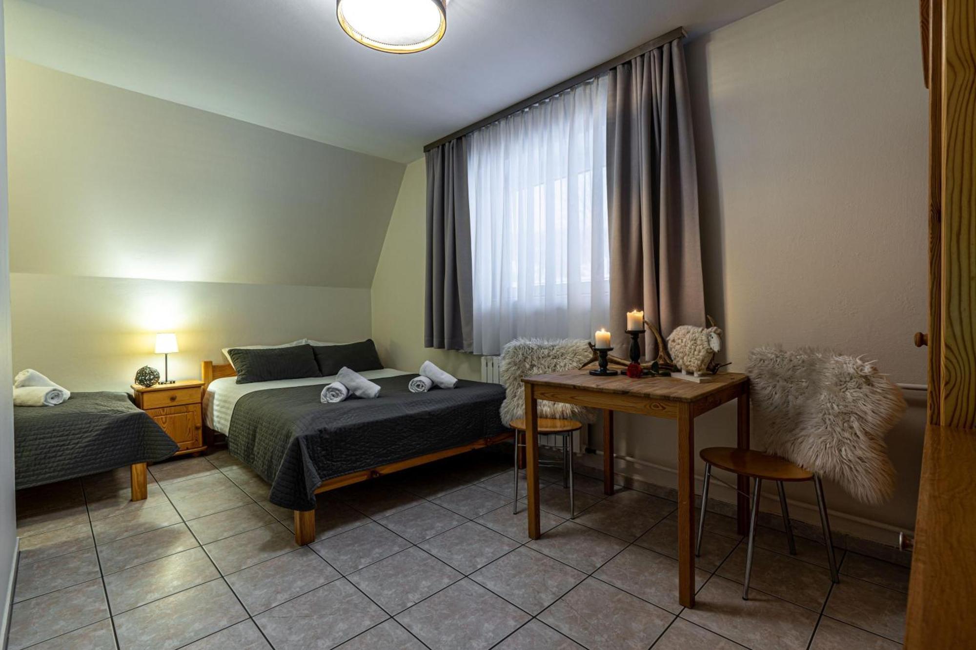 Liberta Inn - Pokoje Goscinne Закопане Екстериор снимка