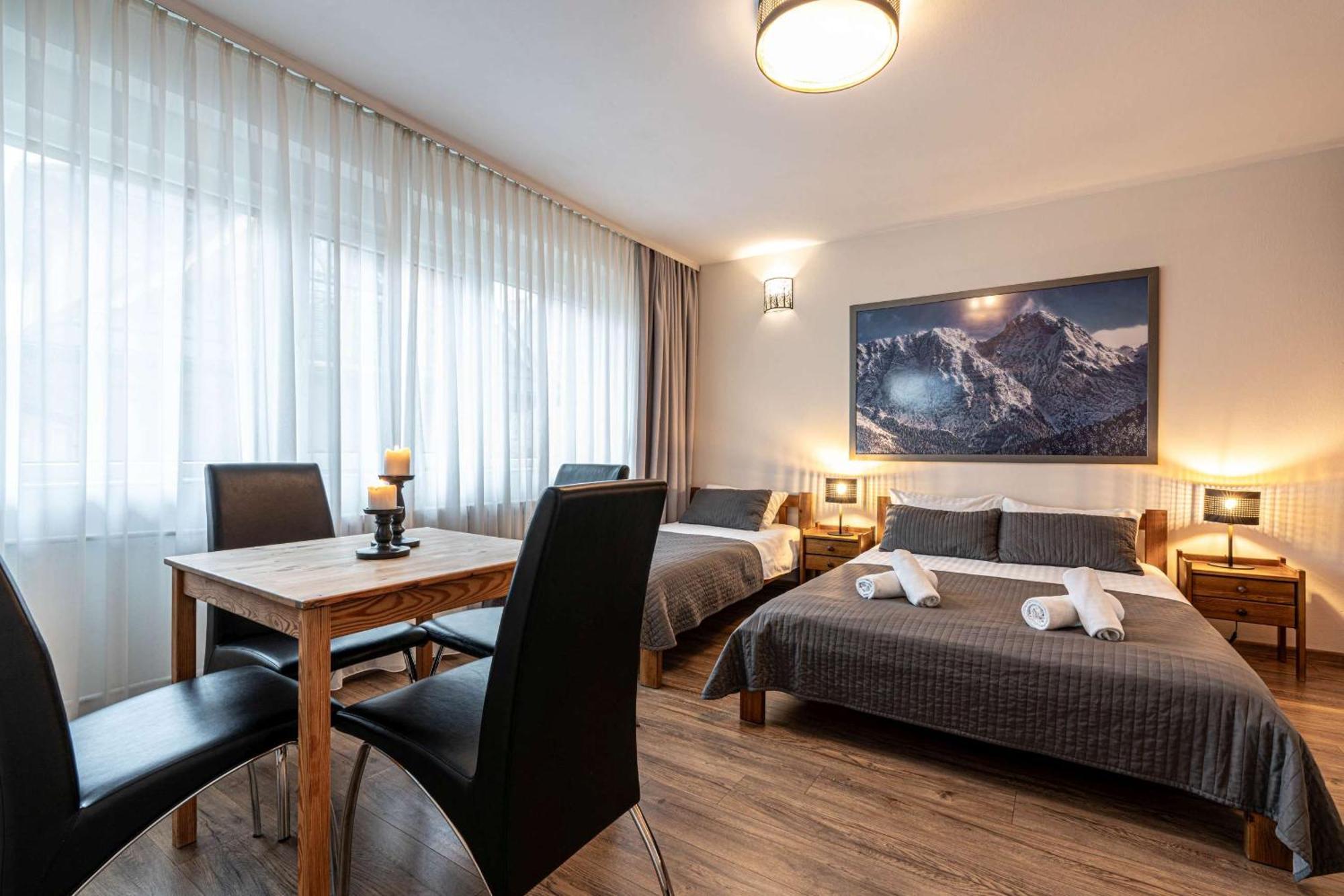 Liberta Inn - Pokoje Goscinne Закопане Стая снимка